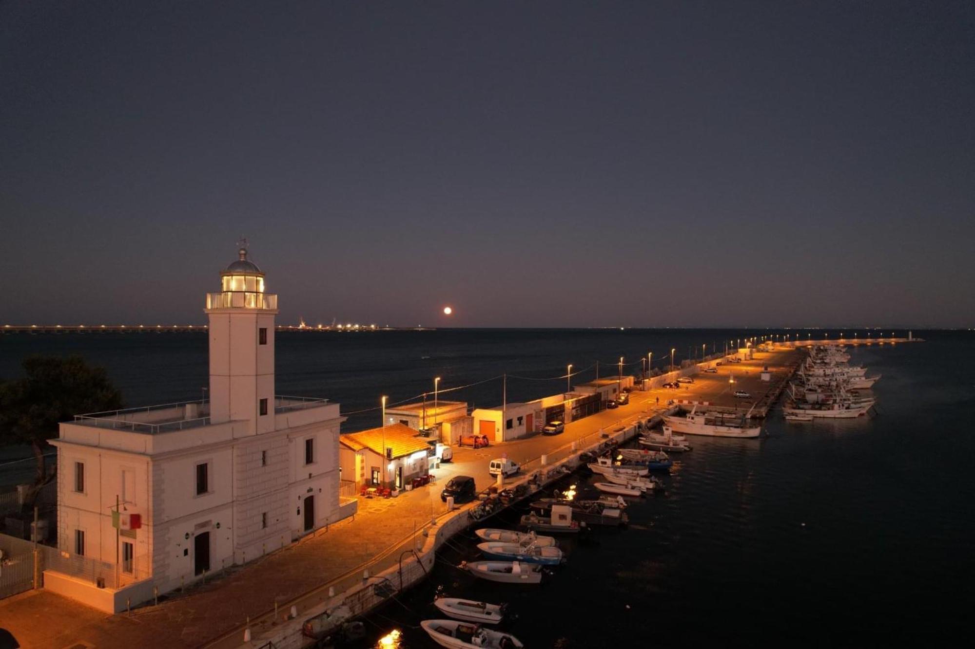 Ca Del Centro Aparthotel Manfredonia Kültér fotó