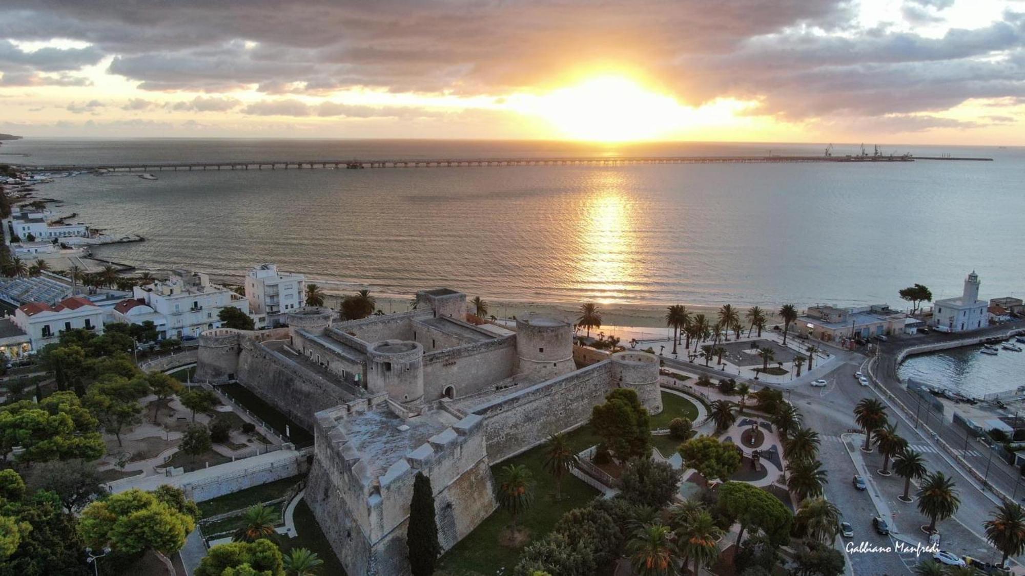 Ca Del Centro Aparthotel Manfredonia Kültér fotó